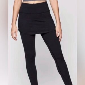 Athleta Elation leggings with skirt, Capri